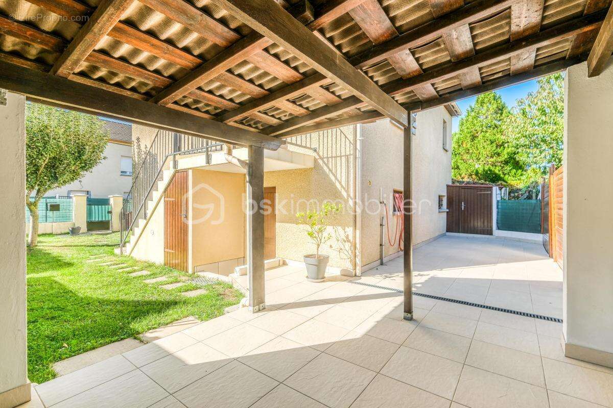 Maison à LAGNY-SUR-MARNE