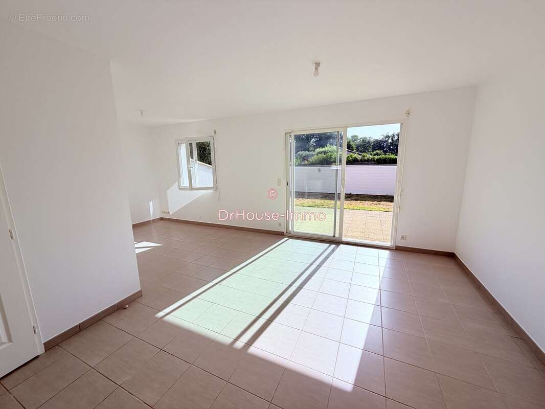 Maison 80 m² à Avensan  - photo 4