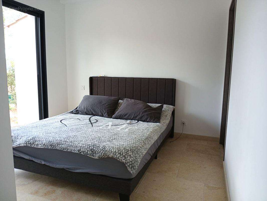 Maison à MONTFORT-SUR-ARGENS