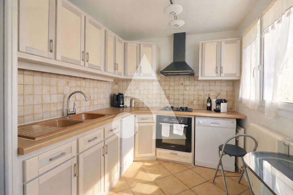 Appartement à FREPILLON