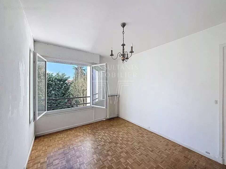 Appartement à CHATENAY-MALABRY