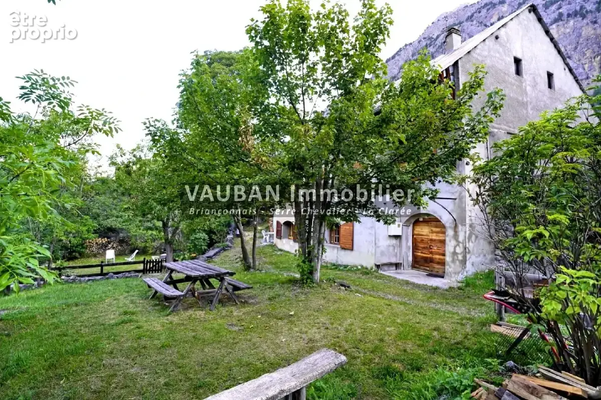 Une authentique maison de pays au cœur de la prestigieuse Vallée de la Clarée - photo 2