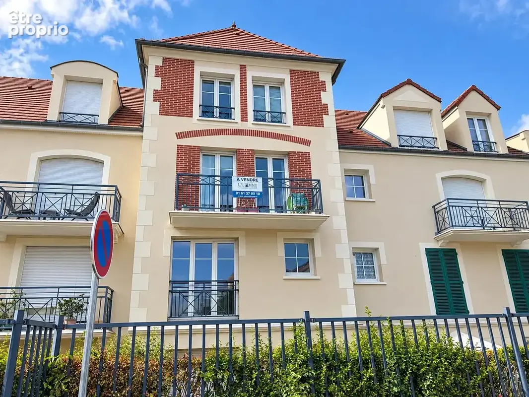 Appartement 3 pièces 68 m² à vendre à Voisins-Le-Bretonneux (78960) - photo 1