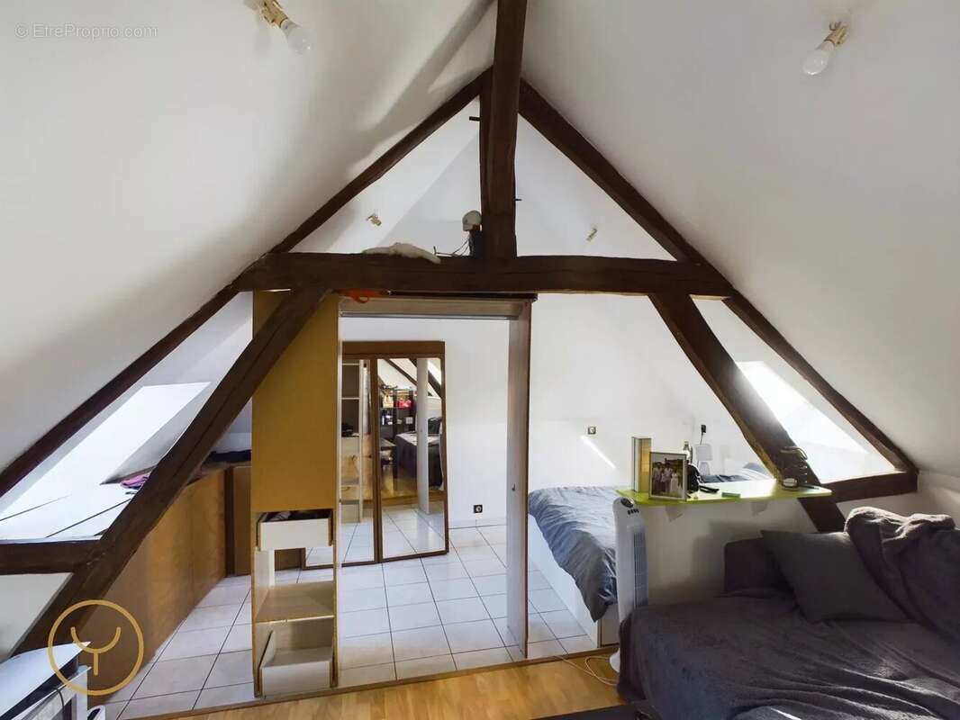 Appartement à PONT-SAINTE-MARIE