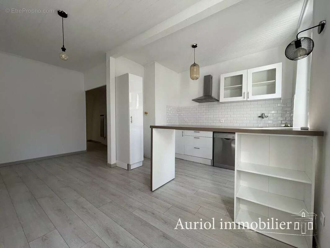 Appartement à AURIOL