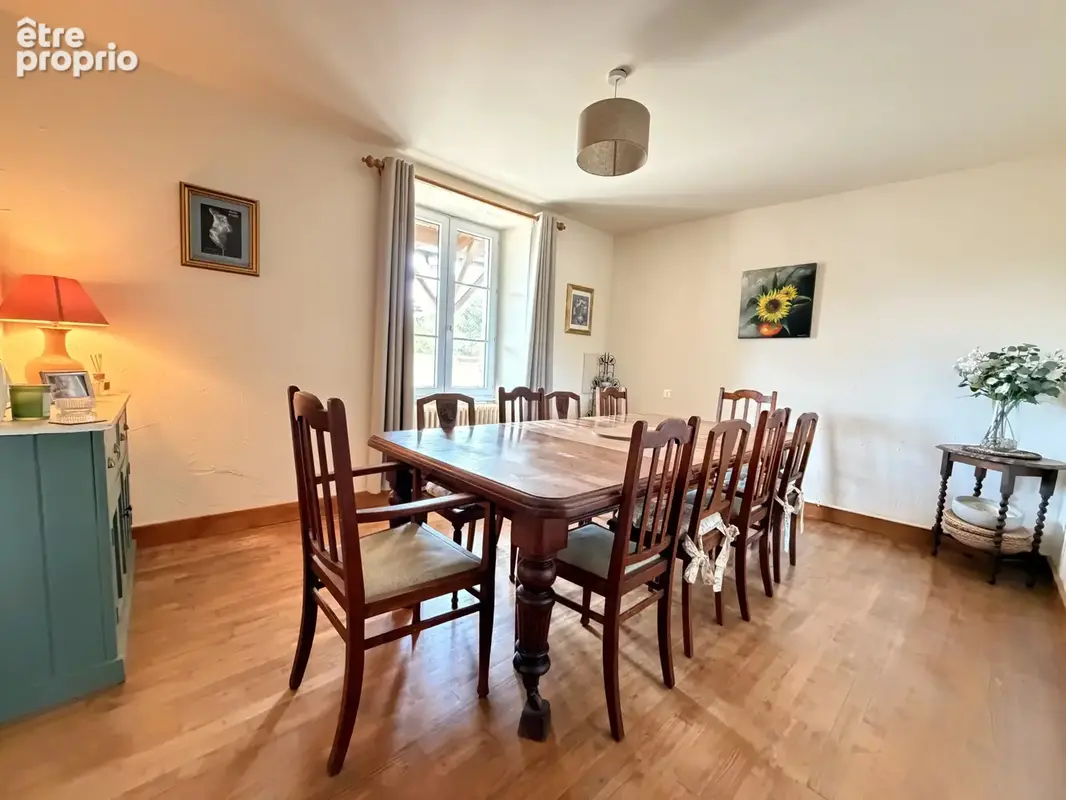 Propriété de caractère exceptionnelle avec gîte, vaste grange et nombreux bâtiments – proche de Civray - photo 5