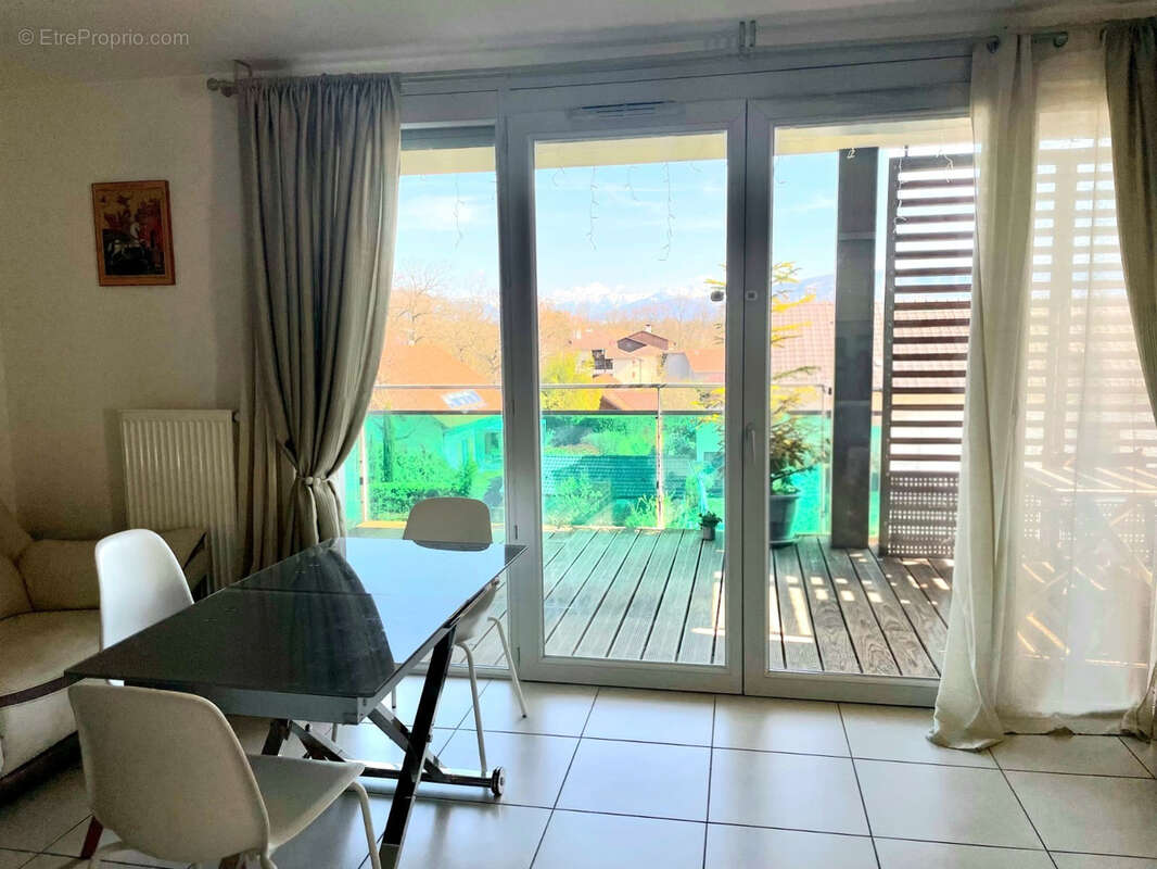Appartement à PREVESSIN-MOENS