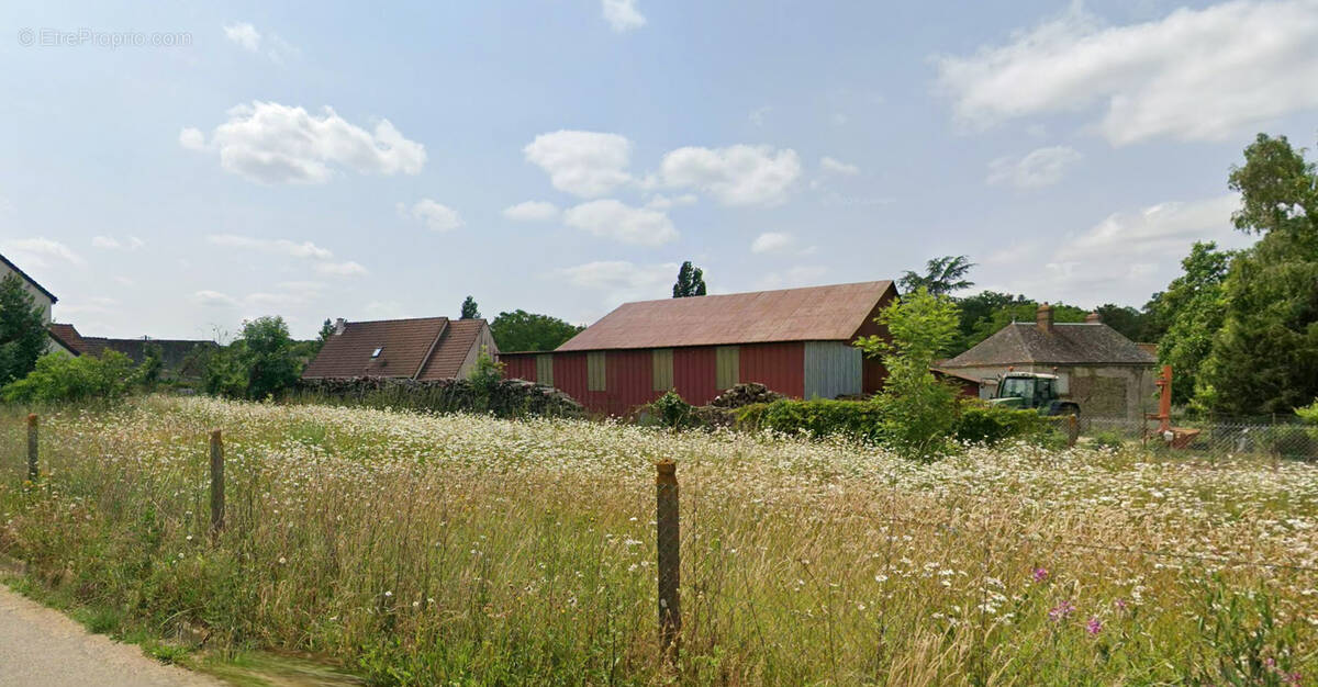 Terrain à ECROSNES