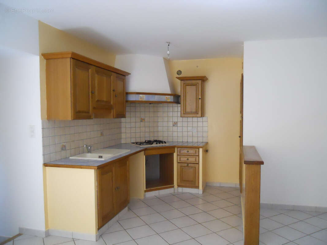 Maison à UCHAUX