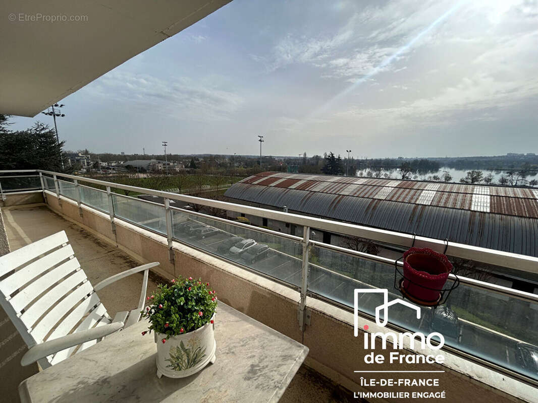 Appartement à VIRY-CHATILLON