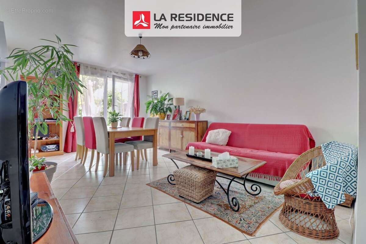 Appartement à JOUY-LE-MOUTIER