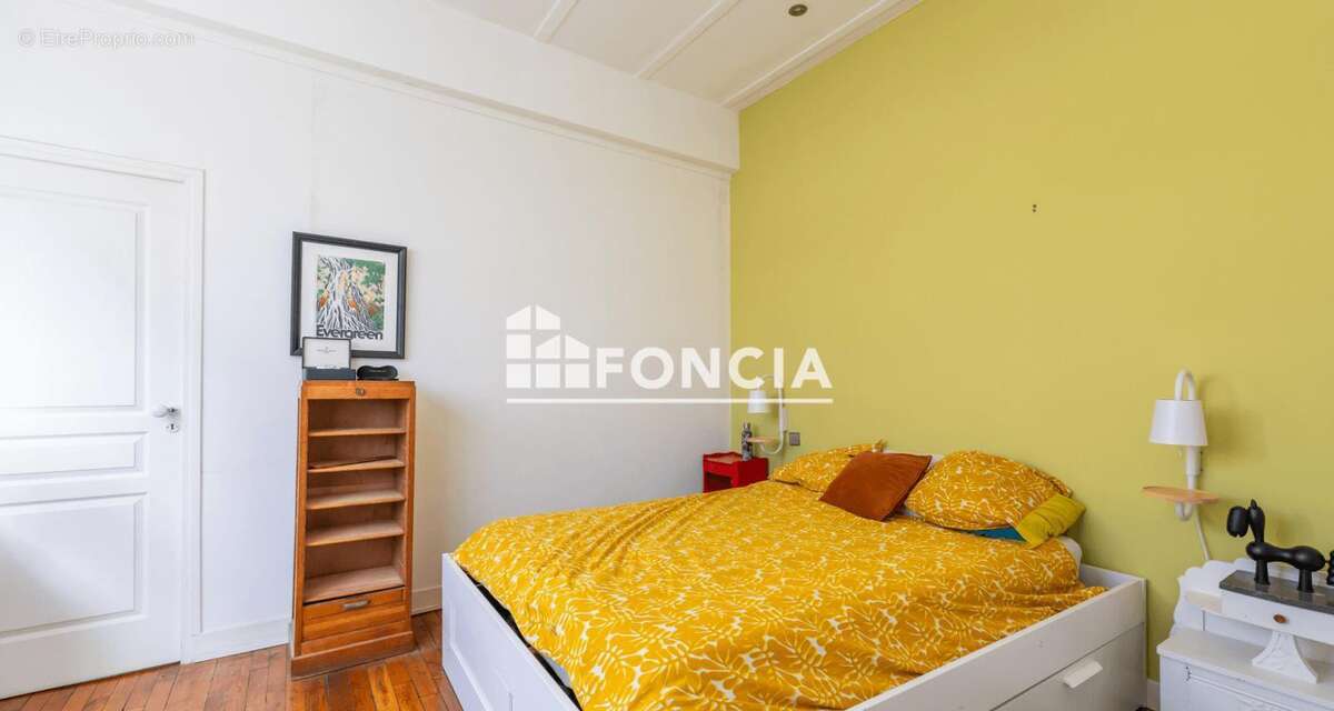 Appartement à MONTROUGE