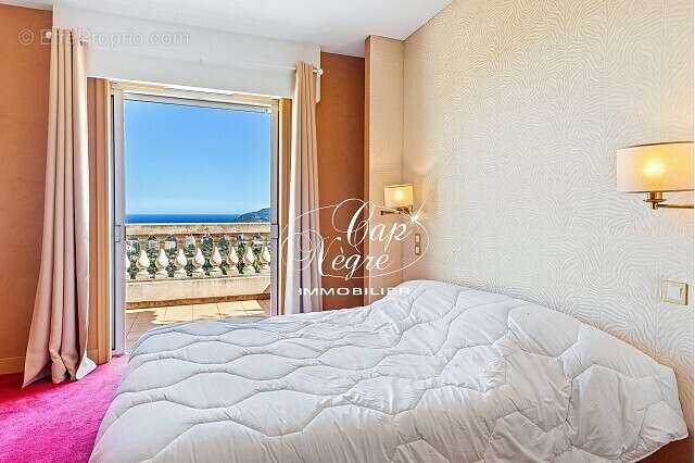 Maison à MANDELIEU-LA-NAPOULE