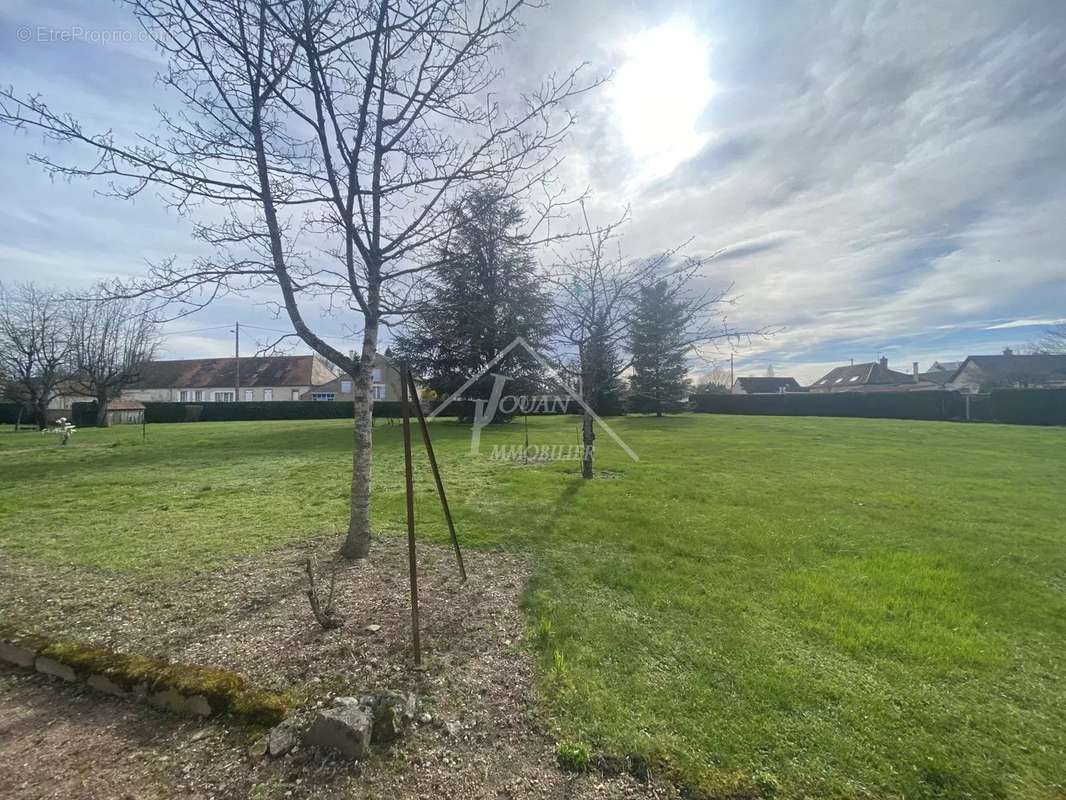 Maison à PIERREFITTE-SUR-LOIRE