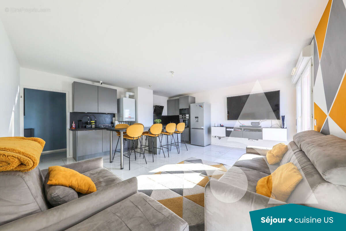 Appartement à CORBEIL-ESSONNES