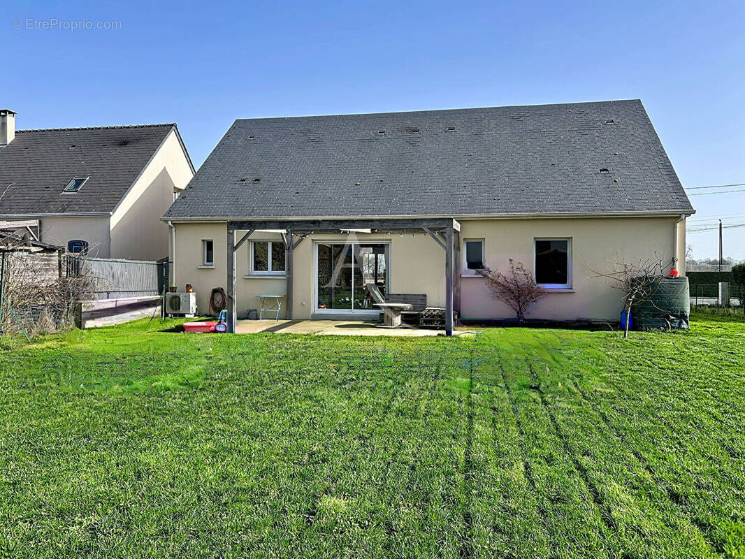 Maison à CHAVAGNES