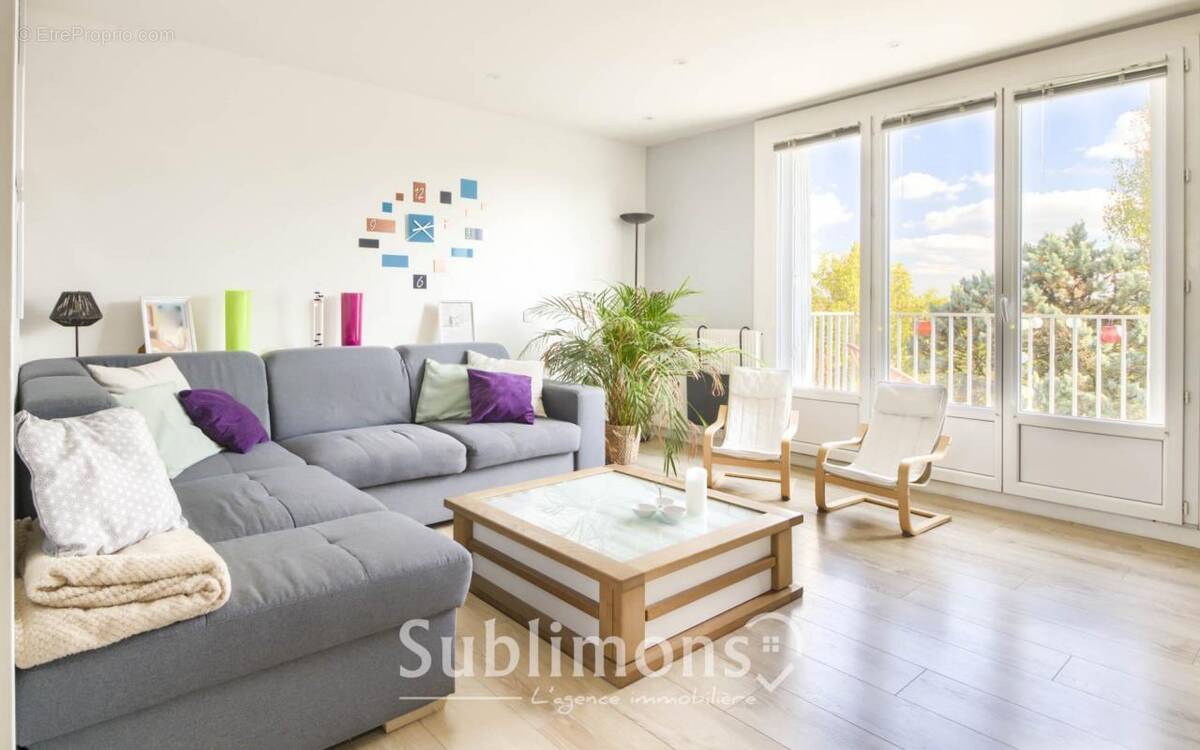 Appartement à SAINT-SEBASTIEN-SUR-LOIRE