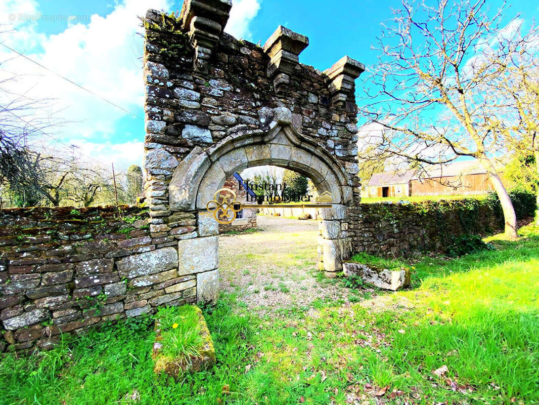 Maison à PLOUIGNEAU