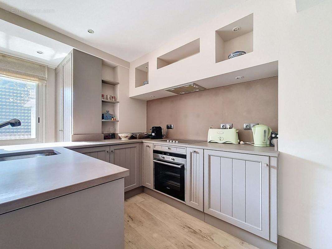 Appartement à LE CANNET