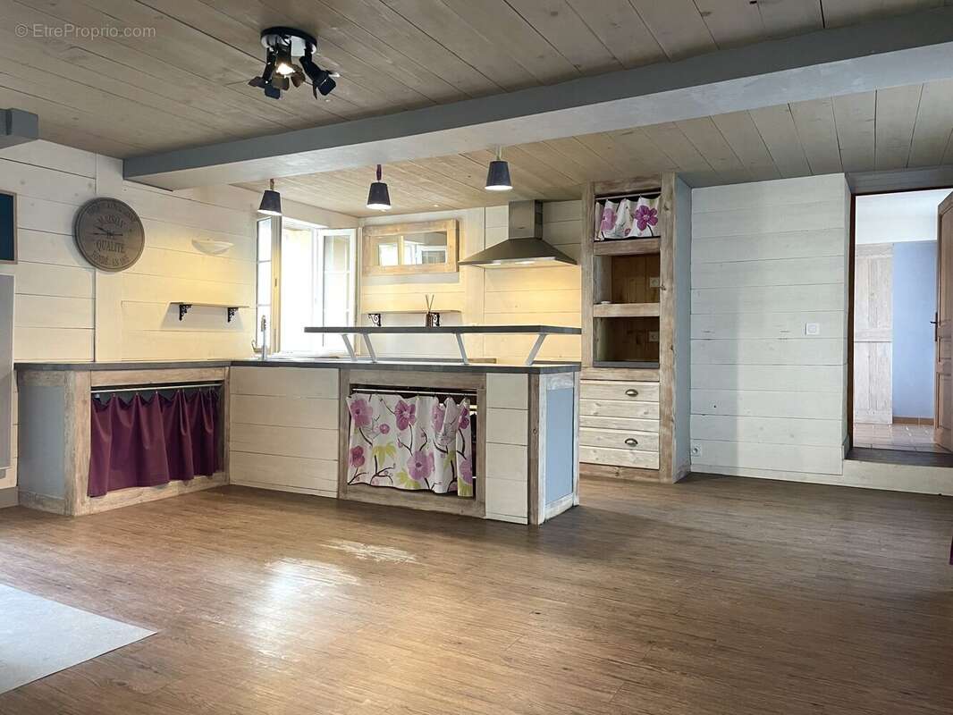 Cuisine - Maison à LA CHAPELLE-SOUEF