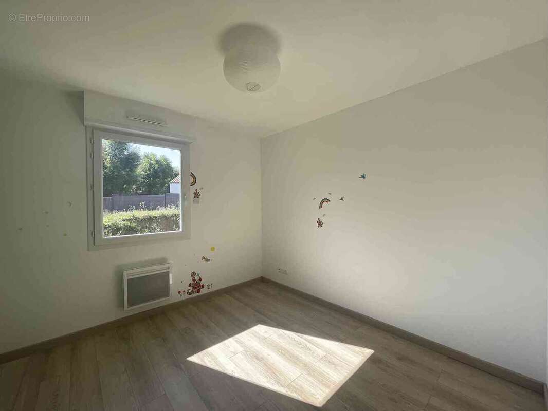 Maison à VENDRENNES