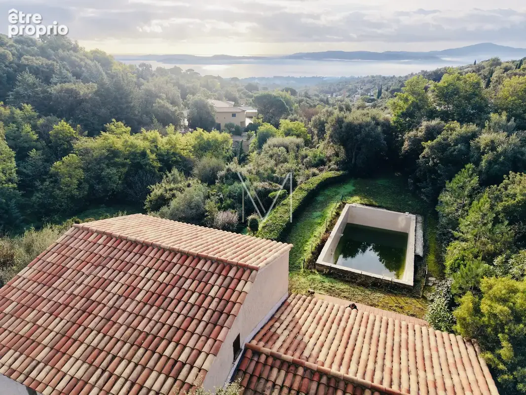 Retour a la vente /  vue mer domaine de beauvallon a grimaud maison a renover - photo 2