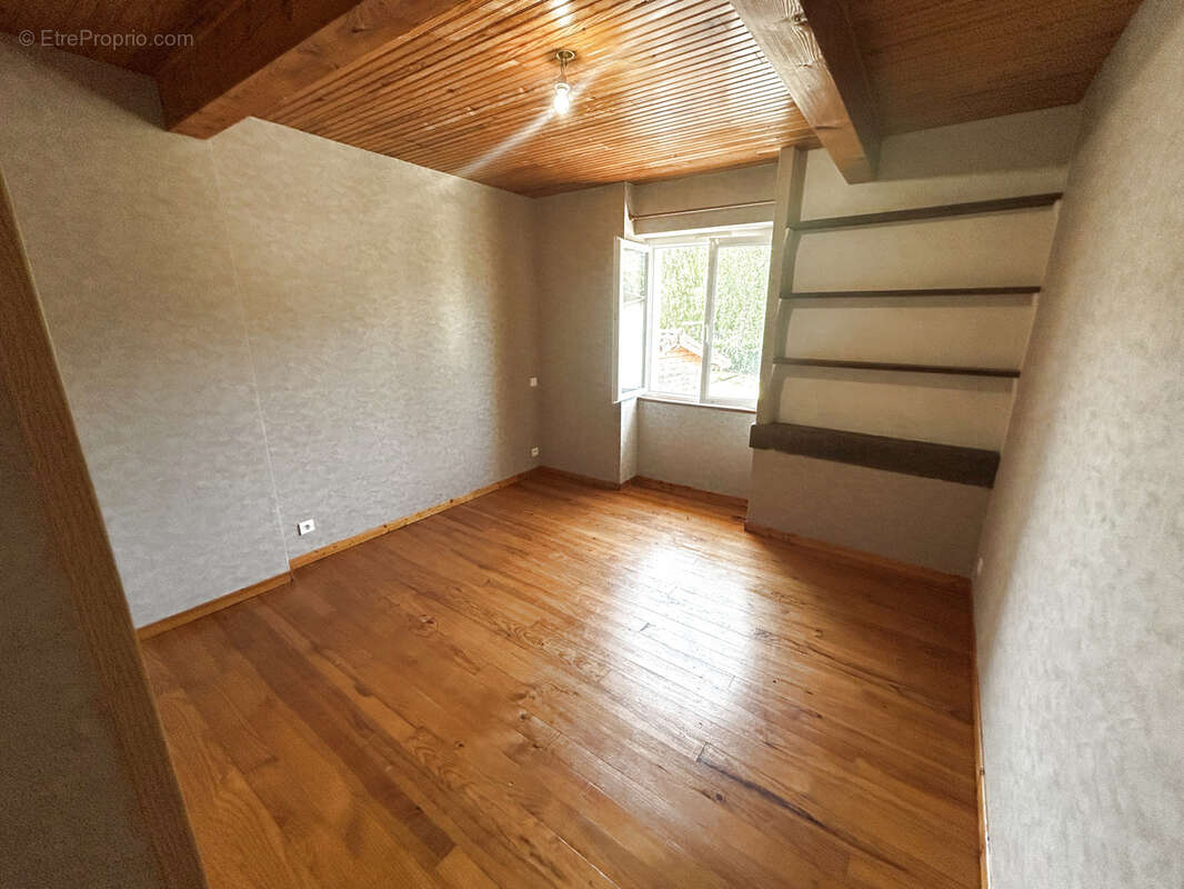 Maison à MONTEGUT-PLANTAUREL