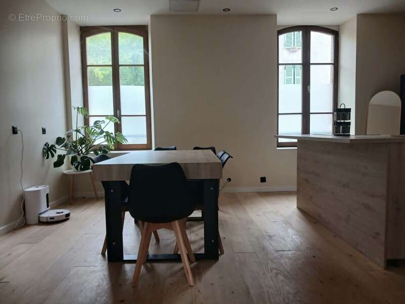 Bellevue – Thiers  Maison de caractère avec 1 200 m² de terrain et fort potentiel - photo 2