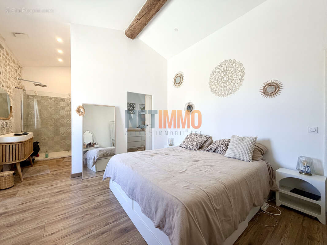 Maison de caractere centre calvisson - photo 10