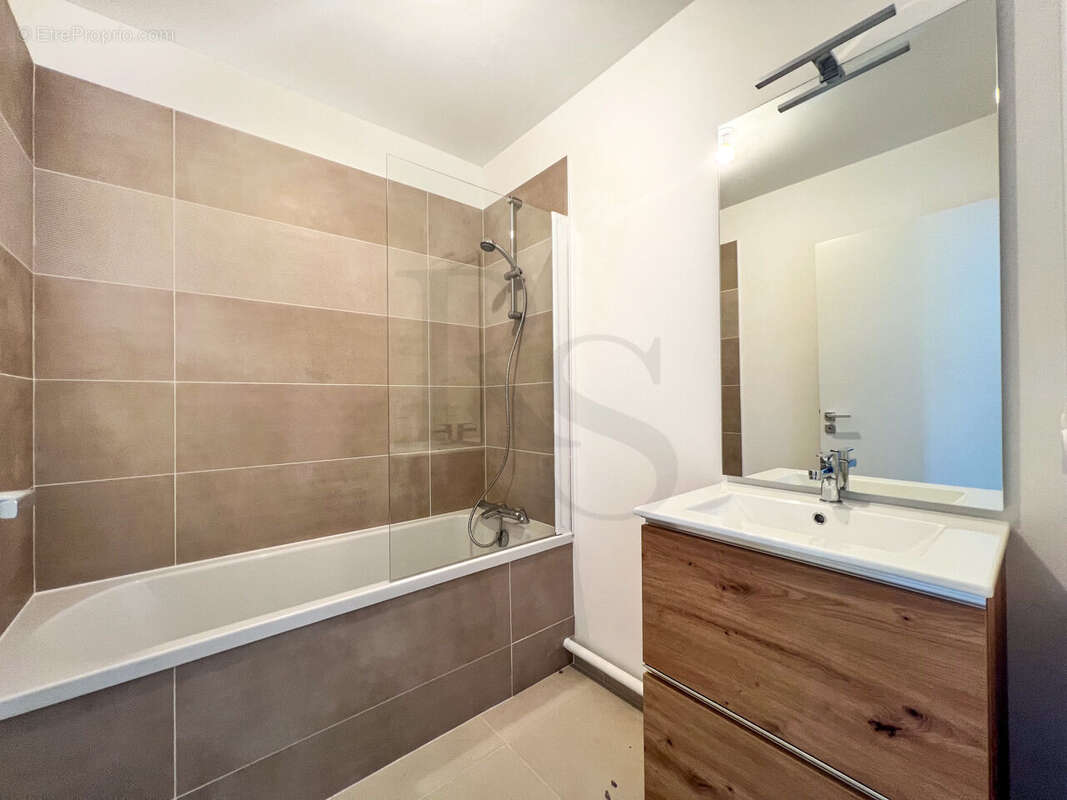 Appartement à COURSEULLES-SUR-MER