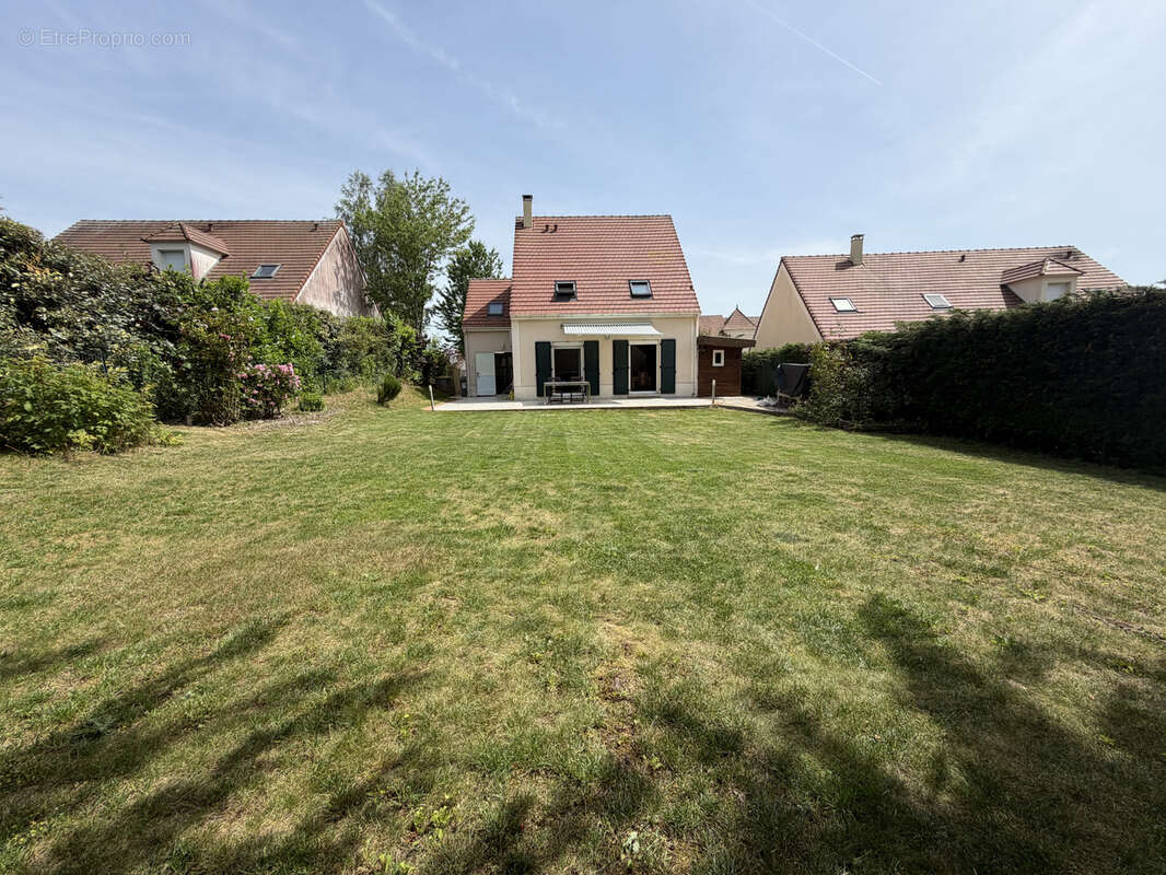 Maison à SAINT-WITZ