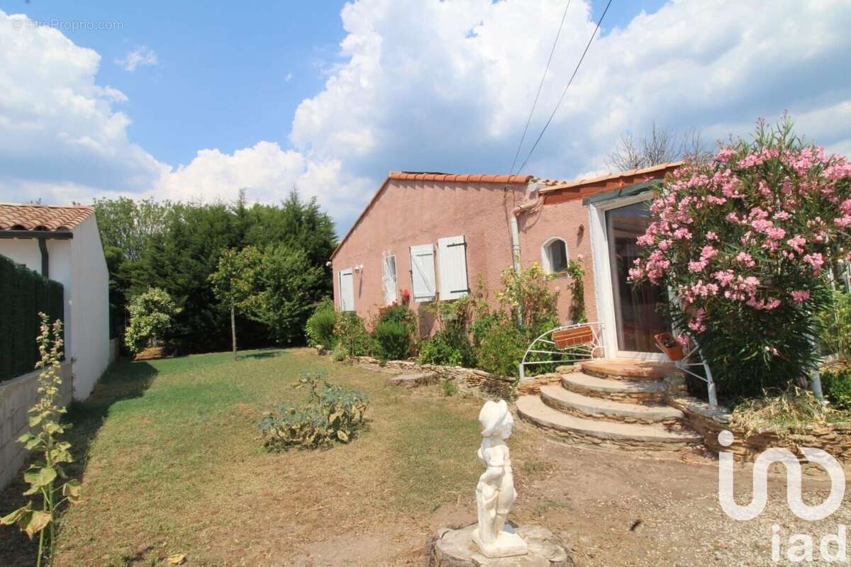 Photo 2 - Maison à POURRIERES