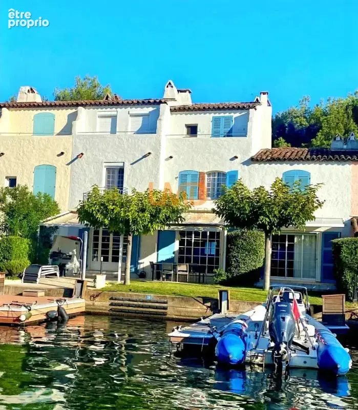 Maison à GRIMAUD