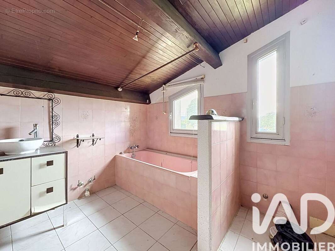 Maison 154 m² à Cazeres  - photo 9