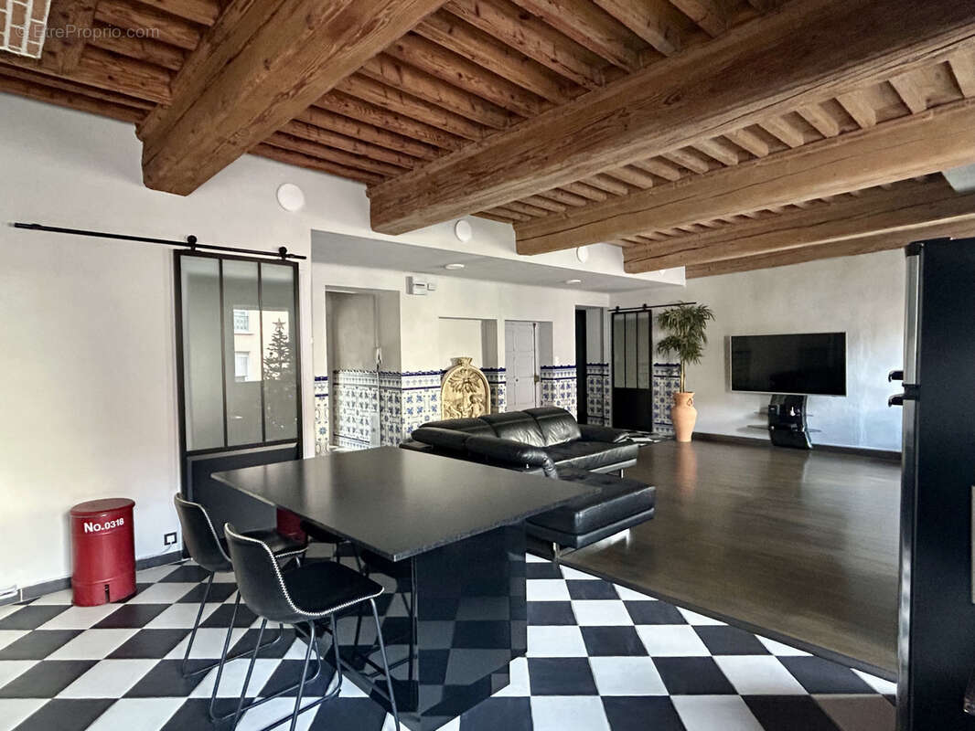 Appartement beaucoup de cachet dans immeuble ancien - photo 23
