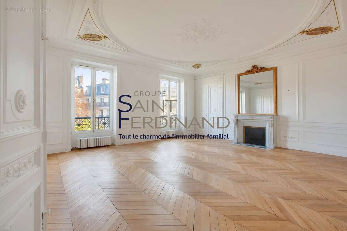 Appartement à PARIS-10E