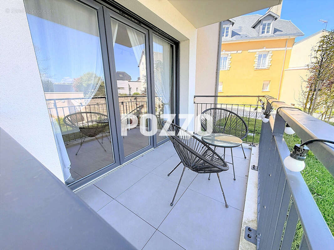 Appartement à DONVILLE-LES-BAINS