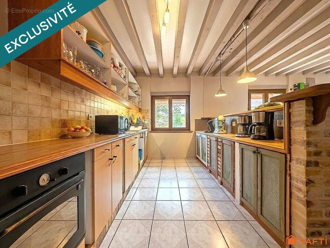 Maison 113 m² à Villeneuve-Sur-Yonne  - photo 4