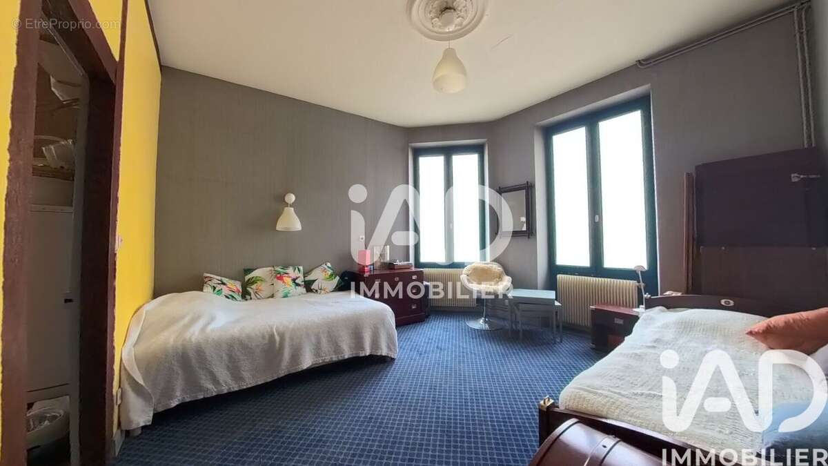 Photo 6 - Maison à MEHUN-SUR-YEVRE