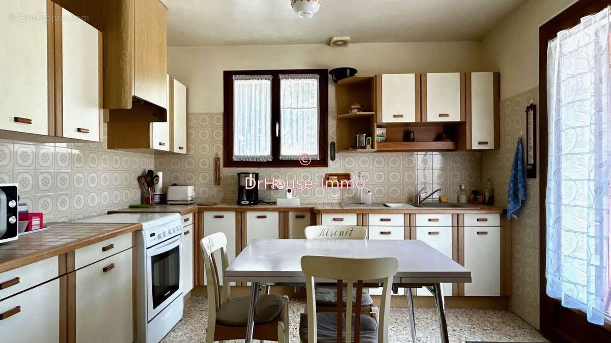 Maison 105 m² à Six-Fours-Les-Plages  - photo 7