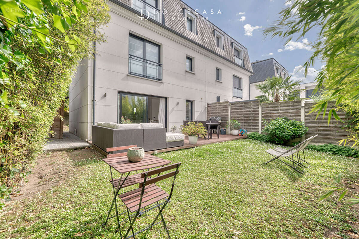 Maison à BRY-SUR-MARNE