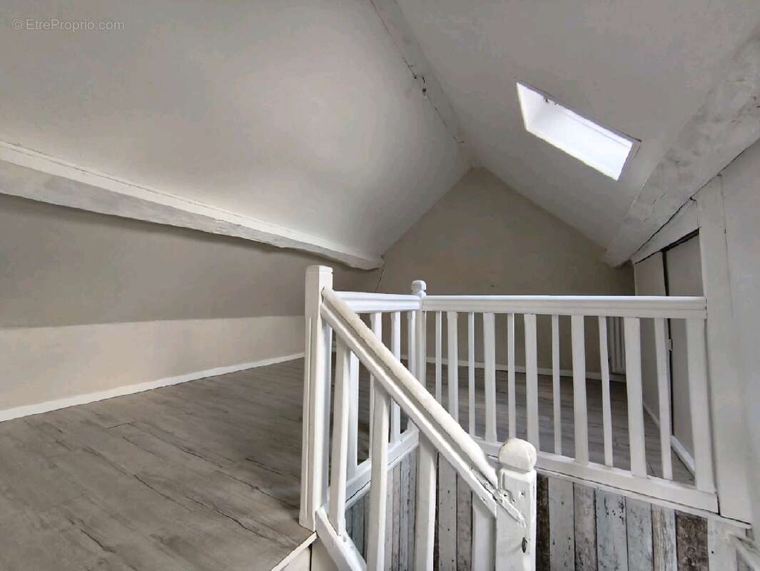 Maison à NESLES-LA-VALLEE