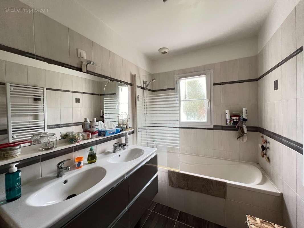 Maison à SAINT-MATHURIN