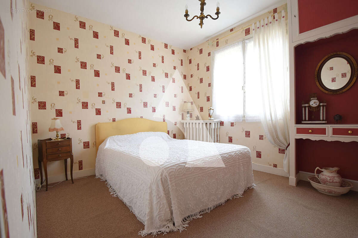 Maison à AVILLY-SAINT-LEONARD