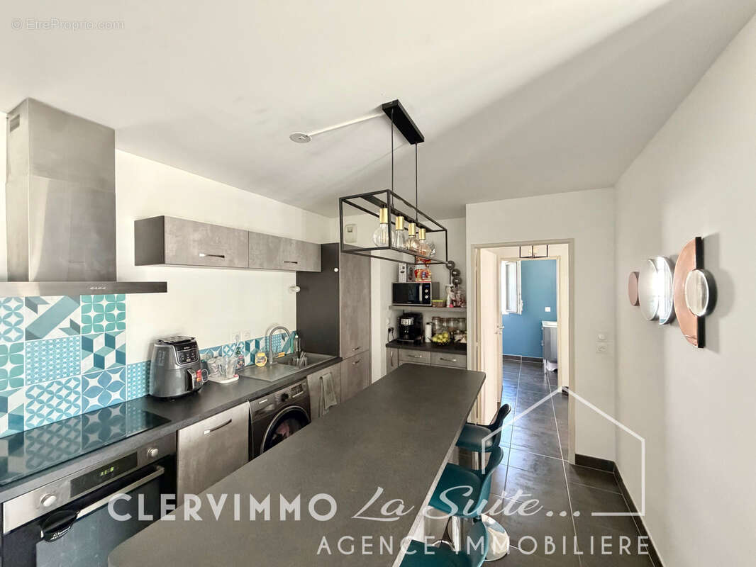 Appartement à MARSEILLE-10E