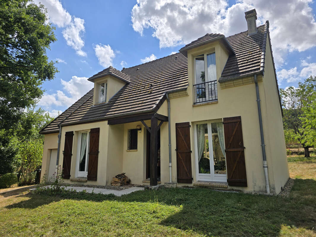Pavillon familial indépendant de 118m2, 3 chambres, terrain de de 1260m2. - photo 2