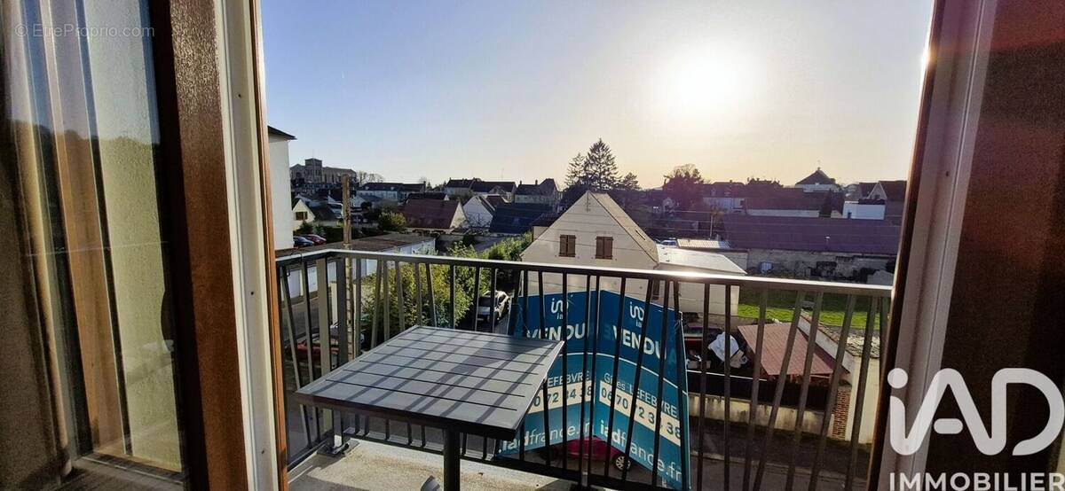 Photo 1 - Appartement à MARGNY-LES-COMPIEGNE