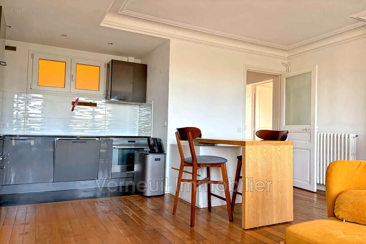 Appartement 70 m² à Paris-10e  - photo 5