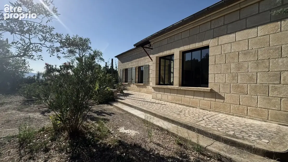 Maison 115 m² à Menerbes  - photo 3