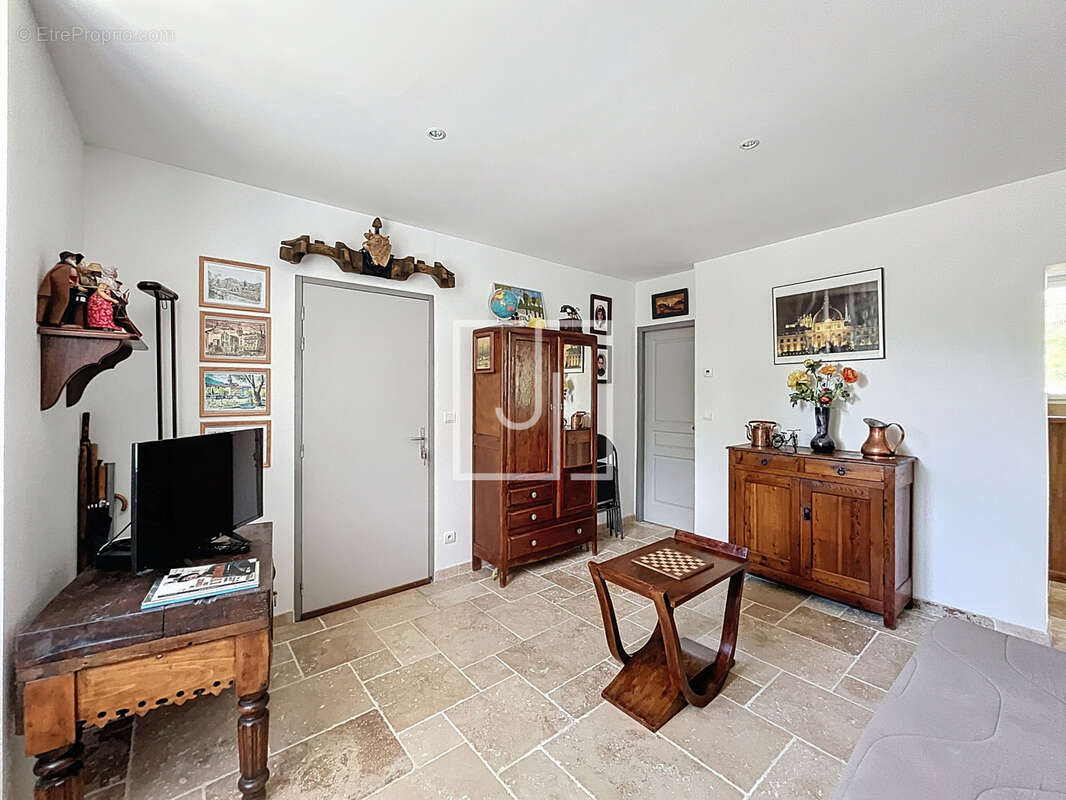 Appartement à LA CONDAMINE-CHATELARD